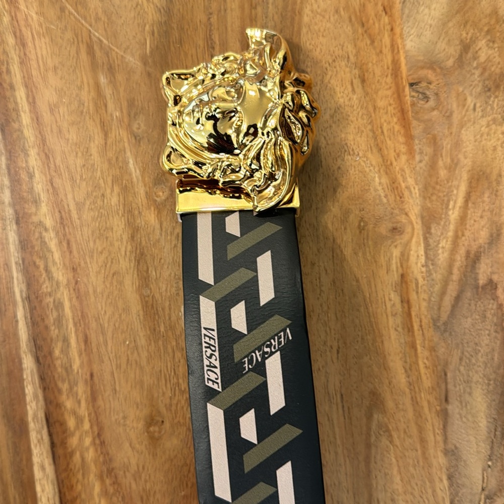 Fairly used belt only wore it 10 times - Picture 2 of 3